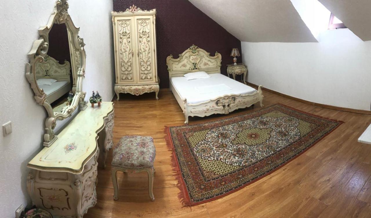 Хостел Rodem House Бишкек Экстерьер фото